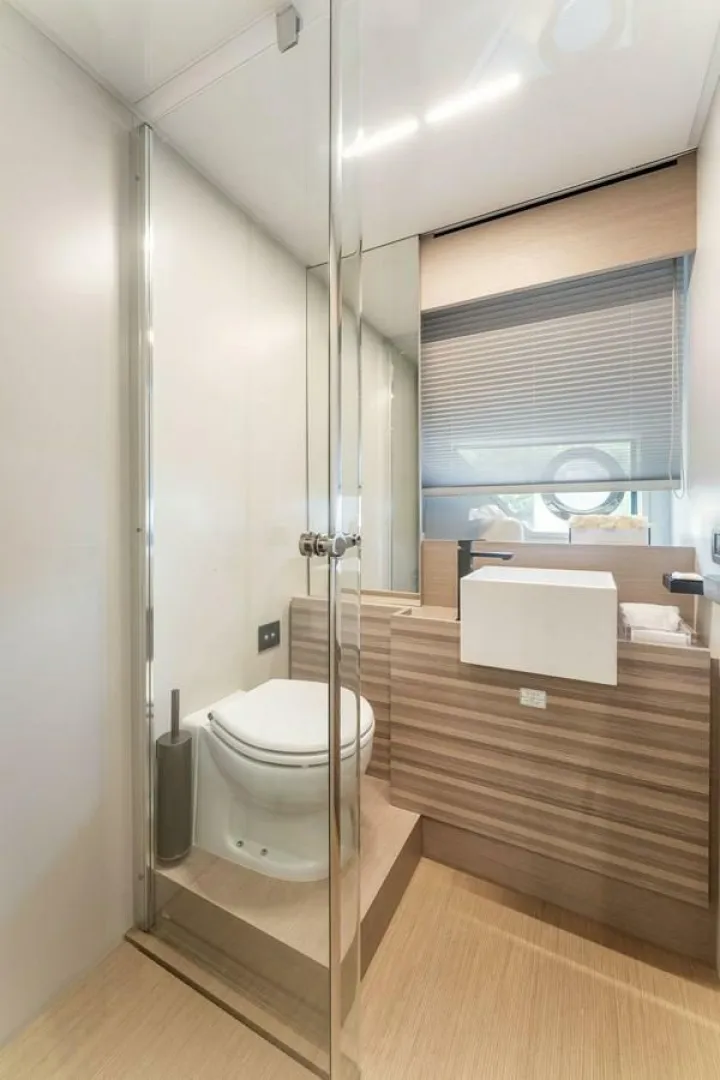 Slide: The Image of Ferretti 670 Motoryacht 2020 - 7602419