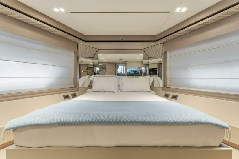 Slide: The Image of Ferretti 670 Motoryacht 2020 - 7602412