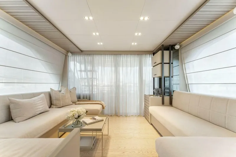 Slide: The Image of Ferretti 670 Motoryacht 2020 - 7602379