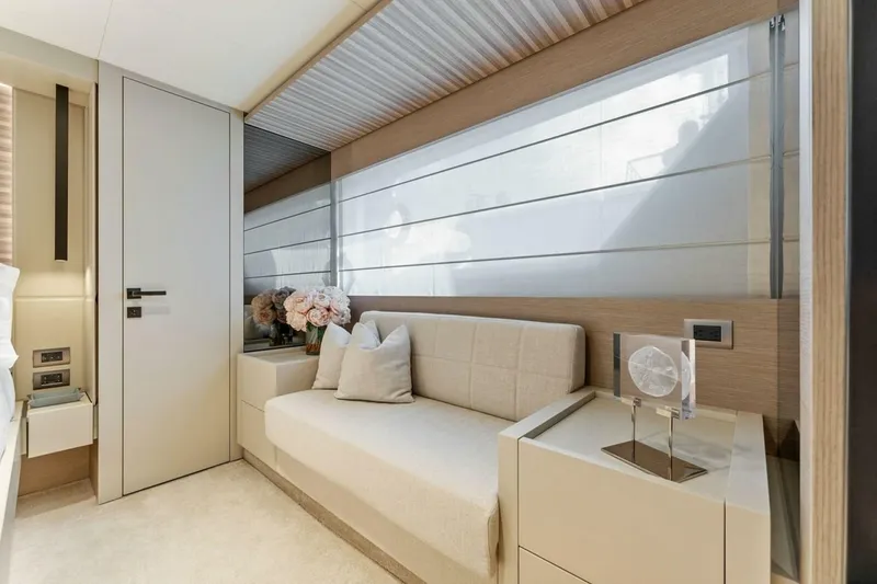 Slide: The Image of Ferretti 670 Motoryacht 2020 - 7602404