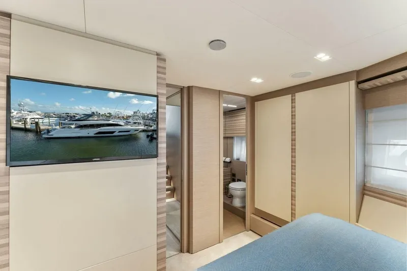 Slide: The Image of Ferretti 670 Motoryacht 2020 - 7602415