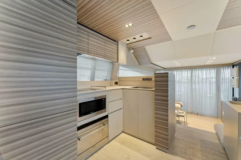 Slide: The Image of Ferretti 670 Motoryacht 2020 - 7602388