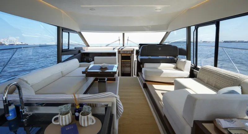 Slide: The Image of Prestige 590 2023 - 7820335