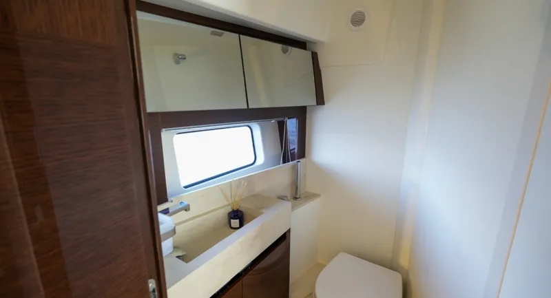 Slide: The Image of Prestige 590 2023 - 7820300