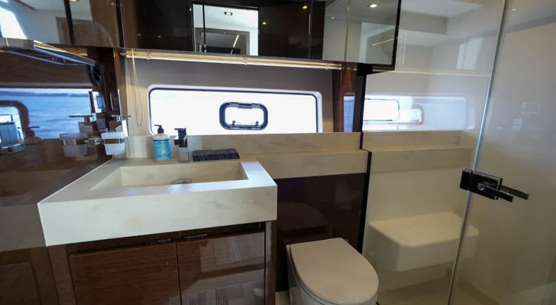 Slide: The Image of Prestige 590 2023 - 7820306