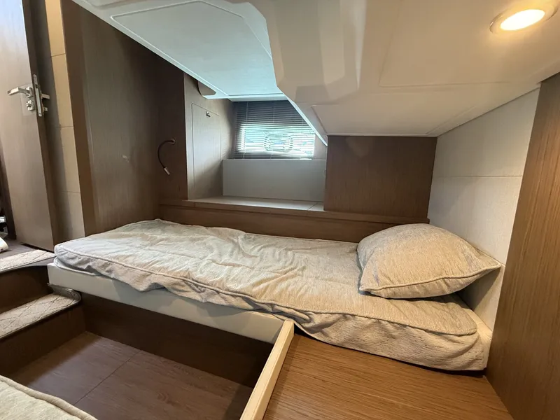 Slide: The Image of Beneteau Gran Turismo 40 2020 - 7750558