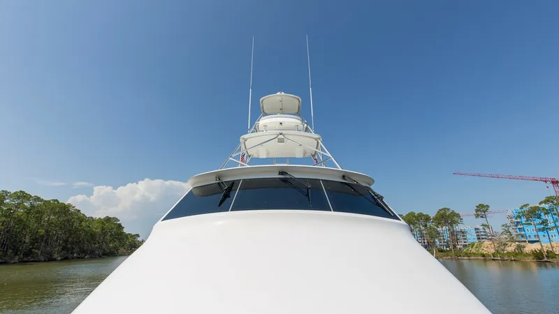 Slide: The Image of 2005 61 Viking Enclosed Bridge Kelkat Forward Bow (4) - 7603950