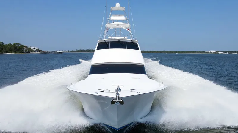 Slide: The Image of 2005 61 Viking Enclosed Bridge Kelkat Exterior (10) - 7603973