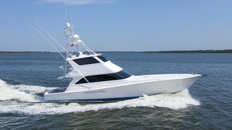 The Image of 2005 61 Viking Enclosed Bridge Kelkat Exterior (6) - 7603894