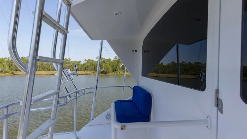 Slide: The Image of 2005 61 Viking Enclosed Bridge Kelkat Bridge Deck (2) - 7603924