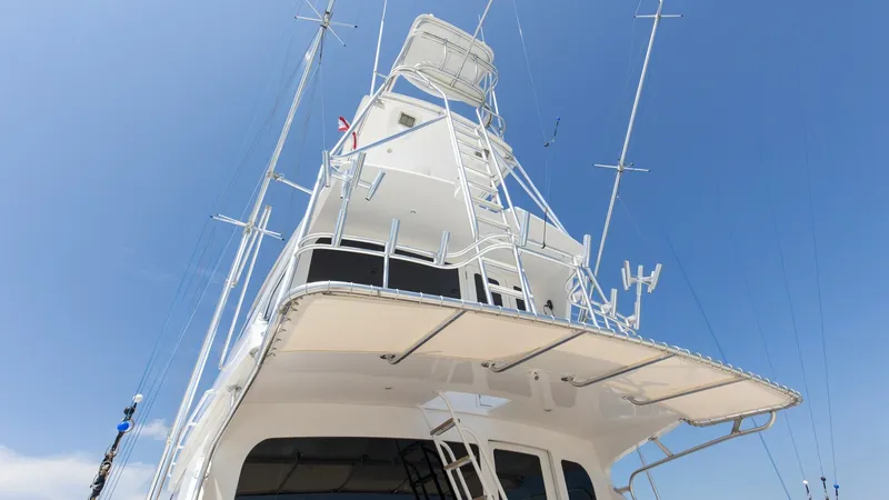 Slide: The Image of 2005 61 Viking Enclosed Bridge Kelkat Rear Deck (14) - 7603944