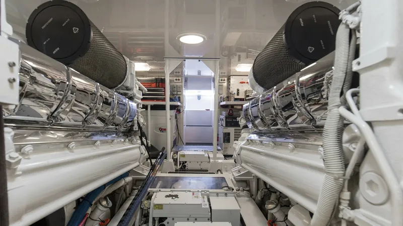 Slide: The Image of 2005 61 Viking Enclosed Bridge Kelkat Engine Room (8) - 7603960
