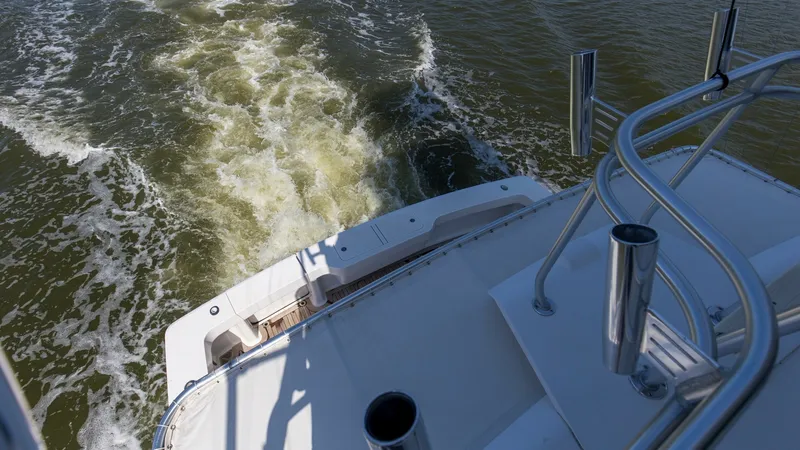 Slide: The Image of 2005 61 Viking Enclosed Bridge Kelkat Bridge Deck (8) - 7603930
