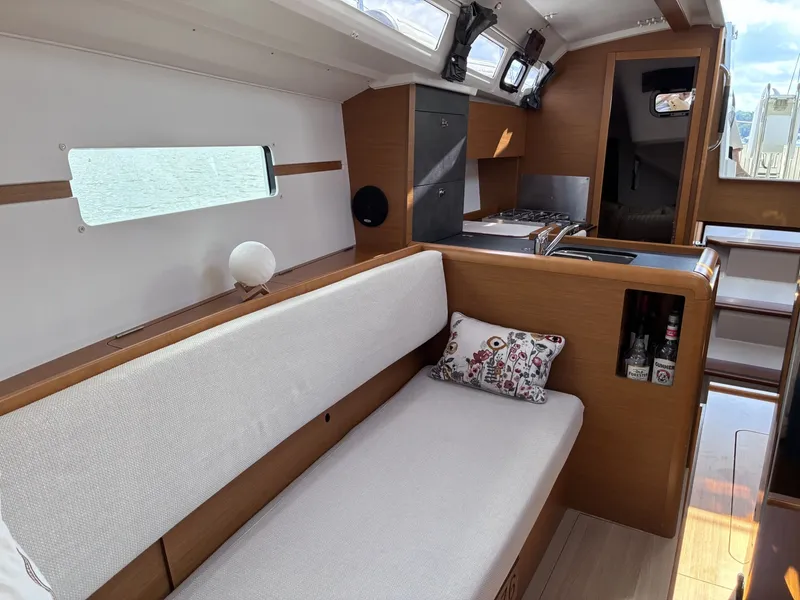 Slide: The Image of Jeanneau Sun Odyssey 349 2015 - 7643030