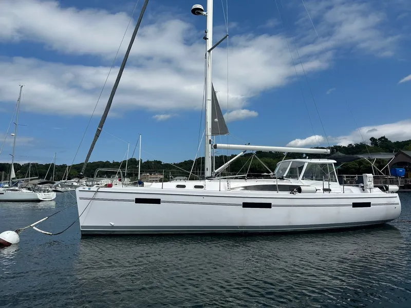 Slide: The Image of Catalina 425 2020 - 7643082