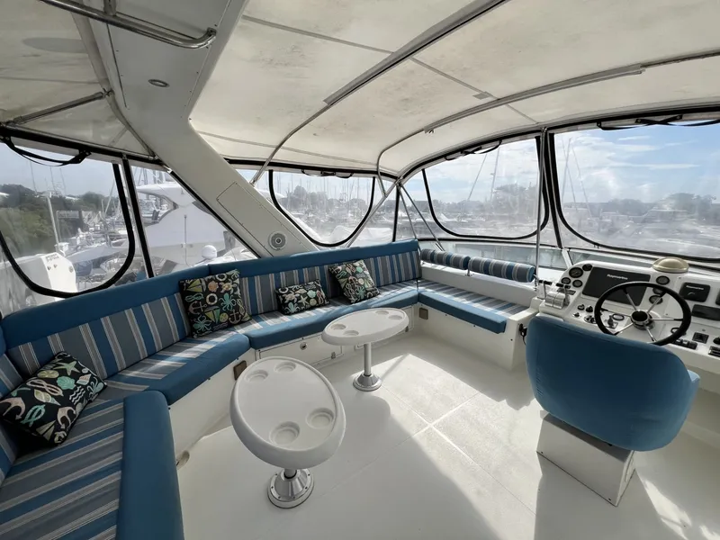Slide: The Image of Navigator 4400 2004 - 7661372