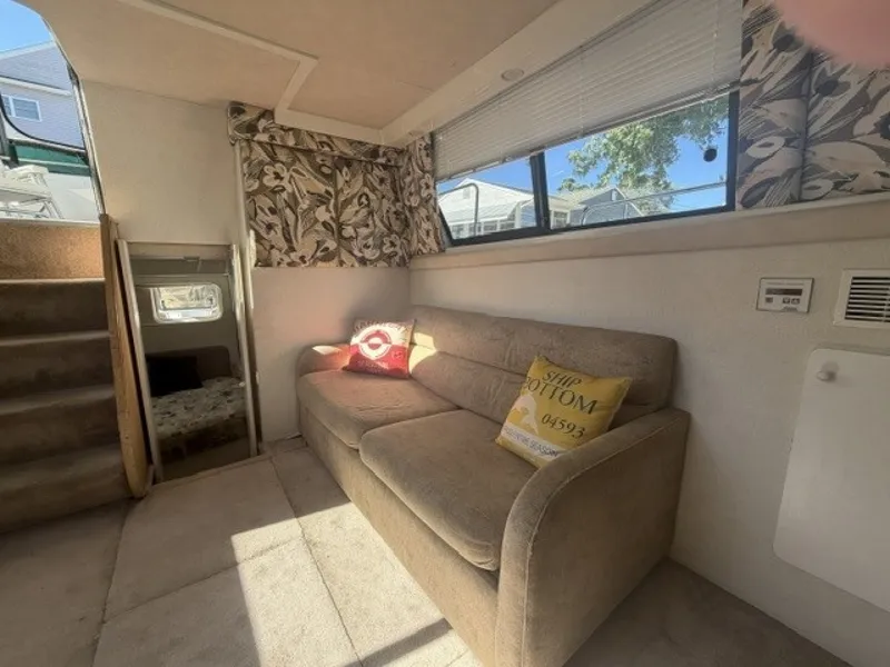 Slide: The Image of Port salon - 7643911