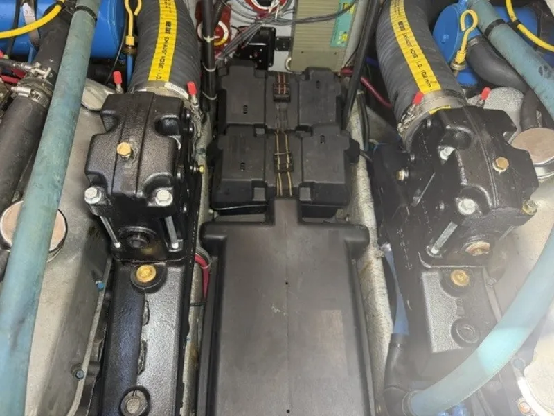 Slide: The Image of New risers and manifolds - 7643947