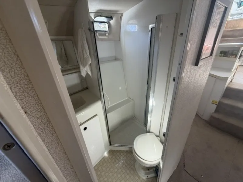 Slide: The Image of Forward bathroom - 7643926