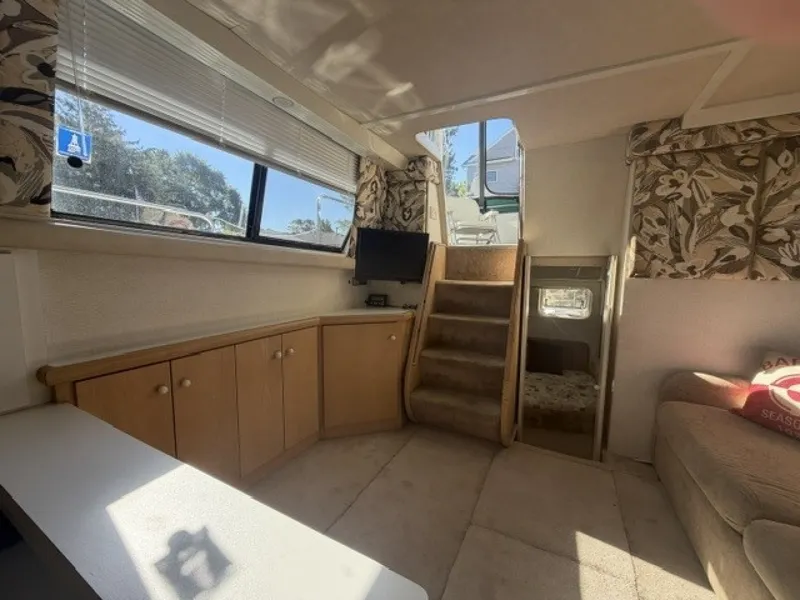 Slide: The Image of Salon looking aft - 7643910