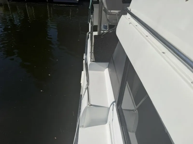 Slide: The Image of Starboard side deck - 7643799