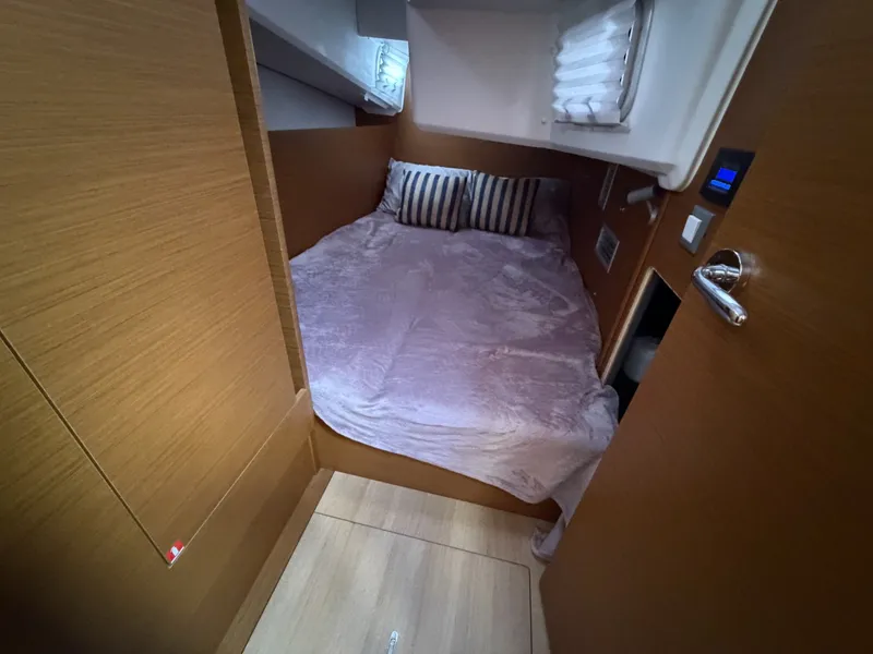 Slide: The Image of Jeanneau Sun Odyssey 410 2024 - 7643425
