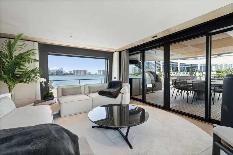 Slide: The Image of Azimut Grande 36 Metri EVO 2026 - 7644230