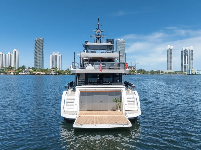 Slide: The Image of Azimut Grande 36 Metri EVO 2026 - 7644121