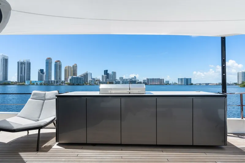 Slide: The Image of Azimut Grande 36 Metri EVO 2026 - 7644190