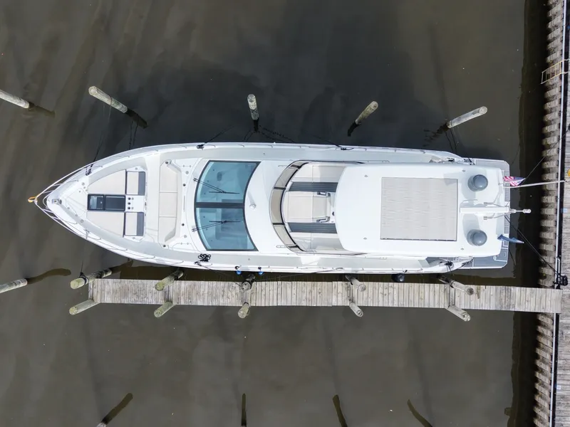 Slide: The Image of Cruisers Yachts 60 FLY 2019 - 8138884