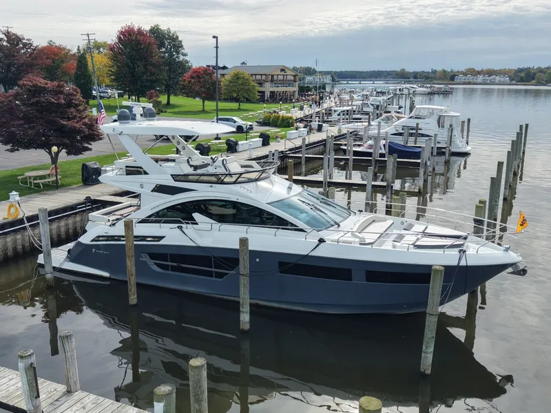 The Image of Cruisers Yachts 60 FLY 2019 - 8138876