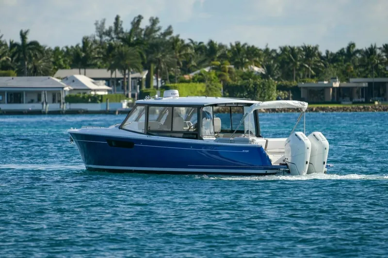 Slide: The Image of 2025 MJM 3 2025 MJM Yachts 3 - 7654124