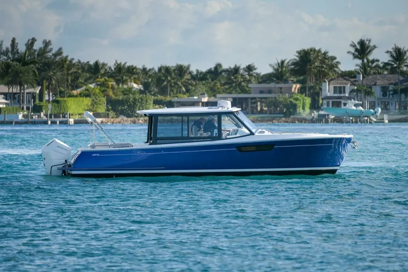 Slide: The Image of 2025 MJM 3 2025 MJM Yachts 3 - 7654126