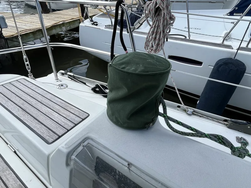 Slide: The Image of Beneteau Oceanis 393 2006 - 7645905