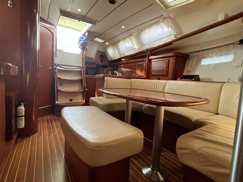 Slide: The Image of Beneteau Oceanis 393 2006 - 7645951