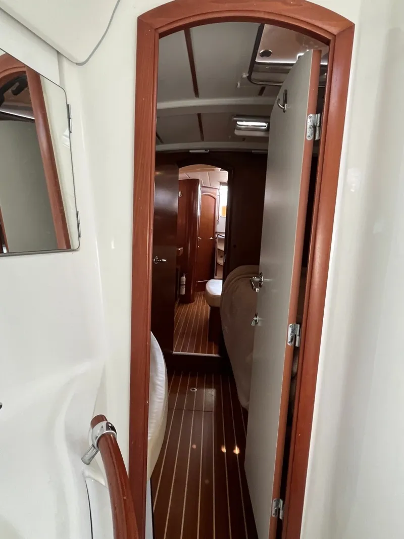 Slide: The Image of Beneteau Oceanis 393 2006 - 7645996