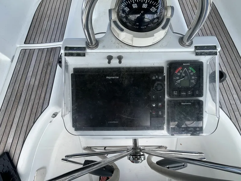 Slide: The Image of Beneteau Oceanis 393 2006 - 7645913
