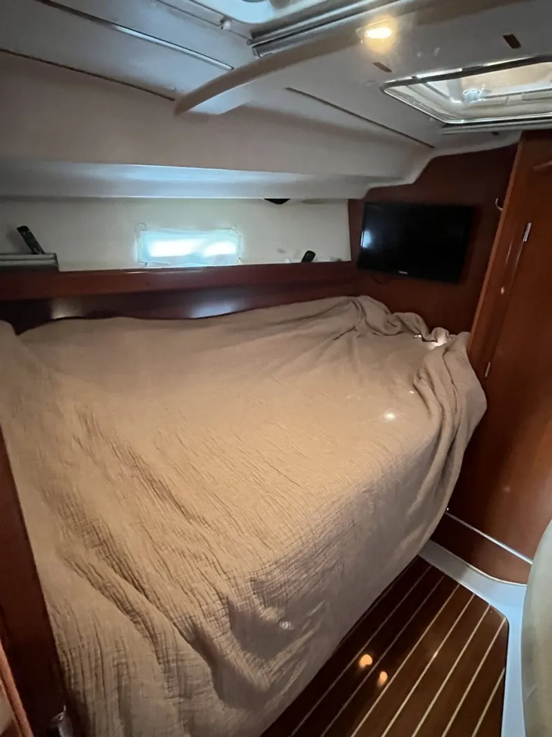 Slide: The Image of Beneteau Oceanis 393 2006 - 7645944