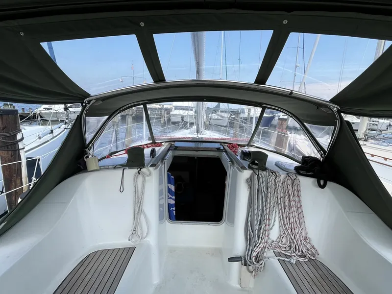 Slide: The Image of Beneteau Oceanis 393 2006 - 7645912