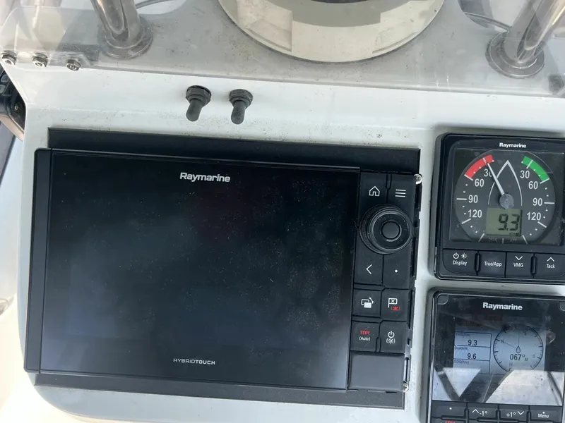 Slide: The Image of Beneteau Oceanis 393 2006 - 7645920