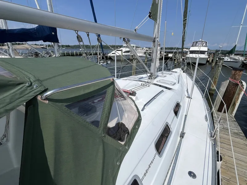 Slide: The Image of Beneteau Oceanis 393 2006 - 7645922