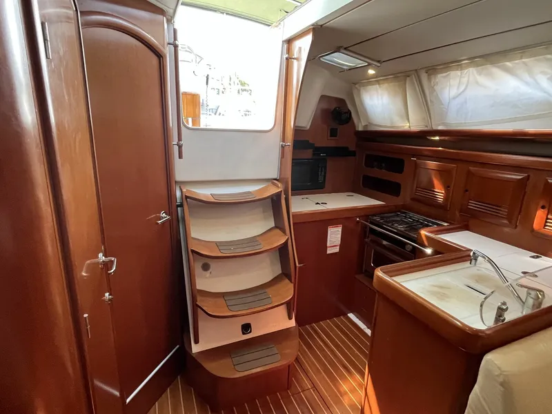 Slide: The Image of Beneteau Oceanis 393 2006 - 7645931