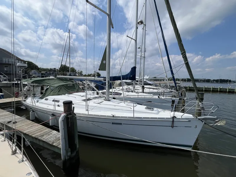 The Image of Beneteau Oceanis 393 2006 - 7645902