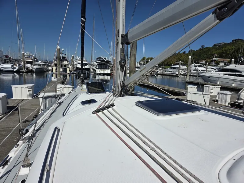 Slide: The Image of Hunter 44 Deck Salon 2007 - 7646192