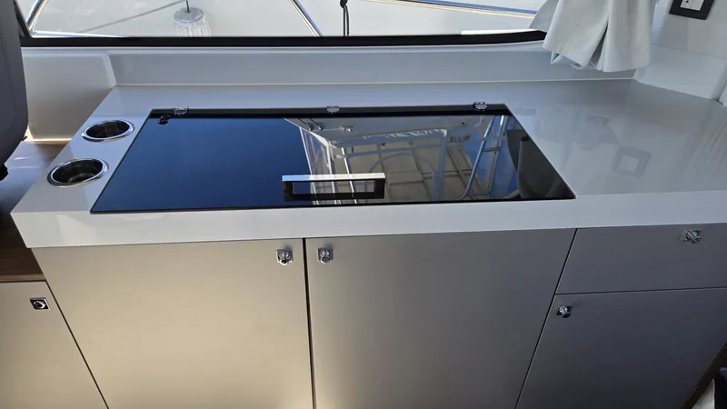 Slide: The Image of Beneteau Antares 11 Coupe 2025 - 7647328