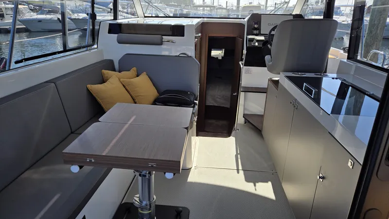 Slide: The Image of Beneteau Antares 11 Coupe 2025 - 7647323