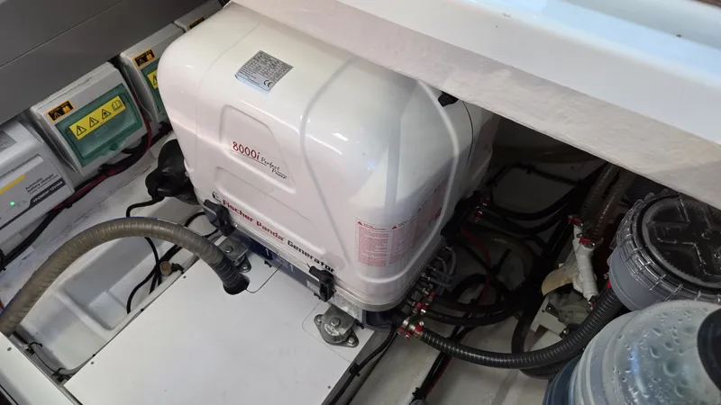 Slide: The Image of Beneteau Antares 11 Coupe 2025 - 7647362