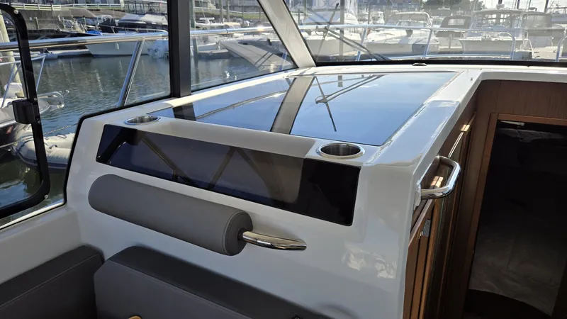 Slide: The Image of Beneteau Antares 11 Coupe 2025 - 7647336