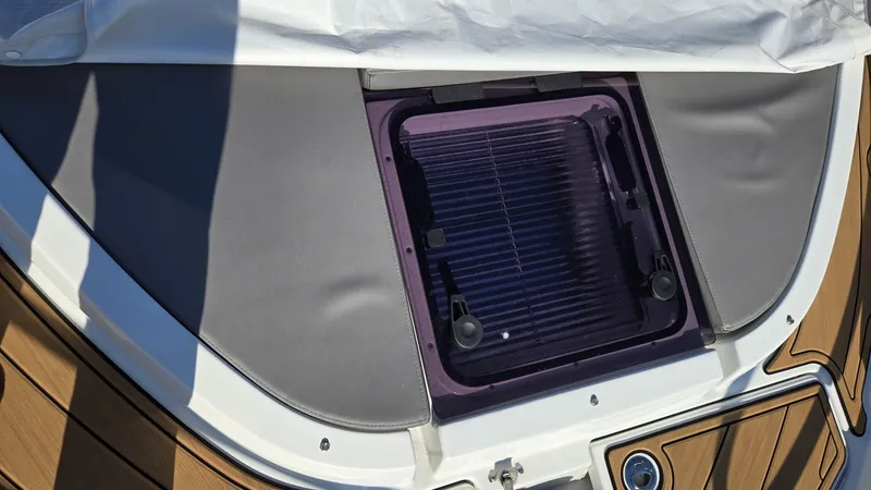 Slide: The Image of Beneteau Antares 11 Coupe 2025 - 7647320