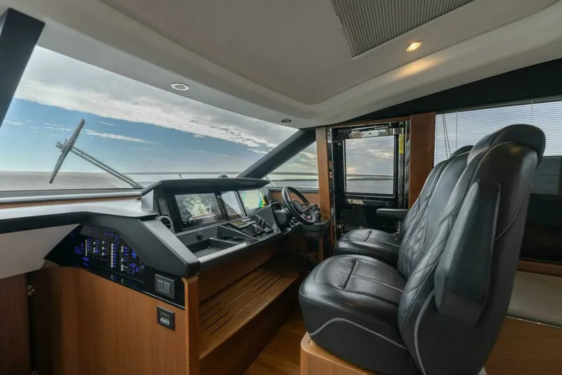 Slide: The Image of 2020 Princess S66 2020 Princess S66 Flybridge - 8324079